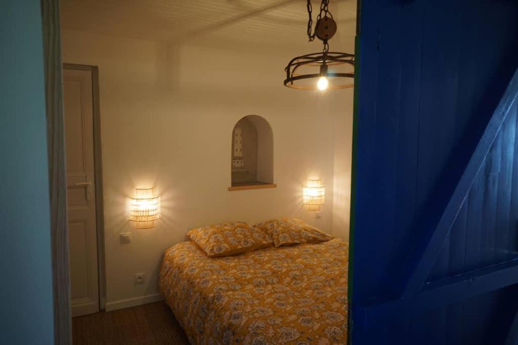 Appartement Avec Vue Panoramique Sur L'Estuaire De La Gironde Plassac  ภายนอก รูปภาพ